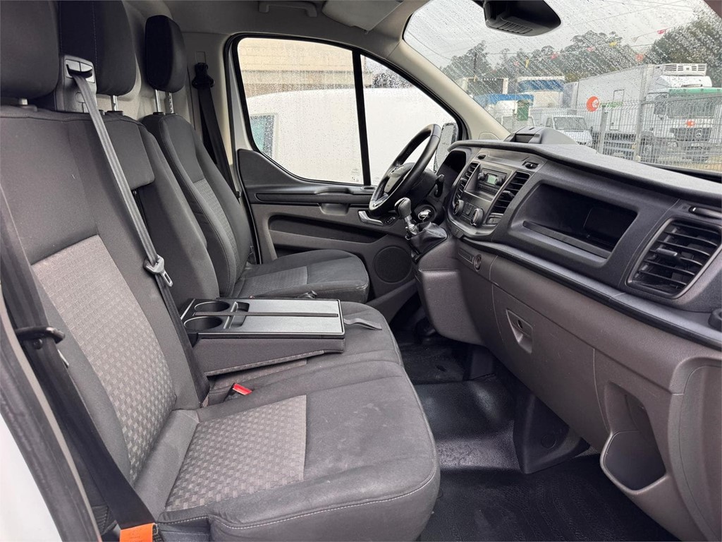 Foto 6 FORD-TRANSIT CUSTOM VAN HYBRID L2 9LKS