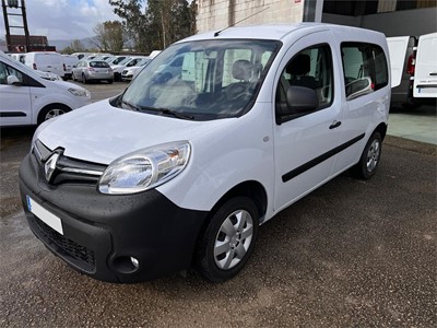 RENAULT-KANGOO COMBI 5 KZB