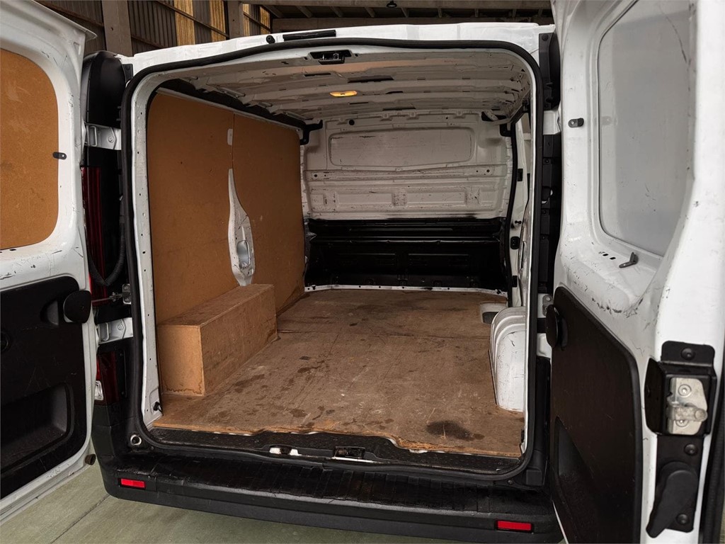 Foto 16 RENAULT-TRAFIC  L1H1 MBG