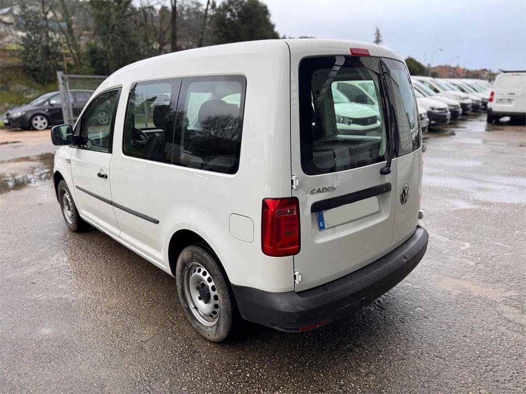 Foto 4 VW-CADDY COMBI 5 PLAZAS  02LDD