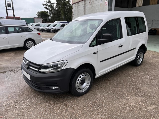 VW-CADDY  COMBI 5 PLAZAS 4MOTION